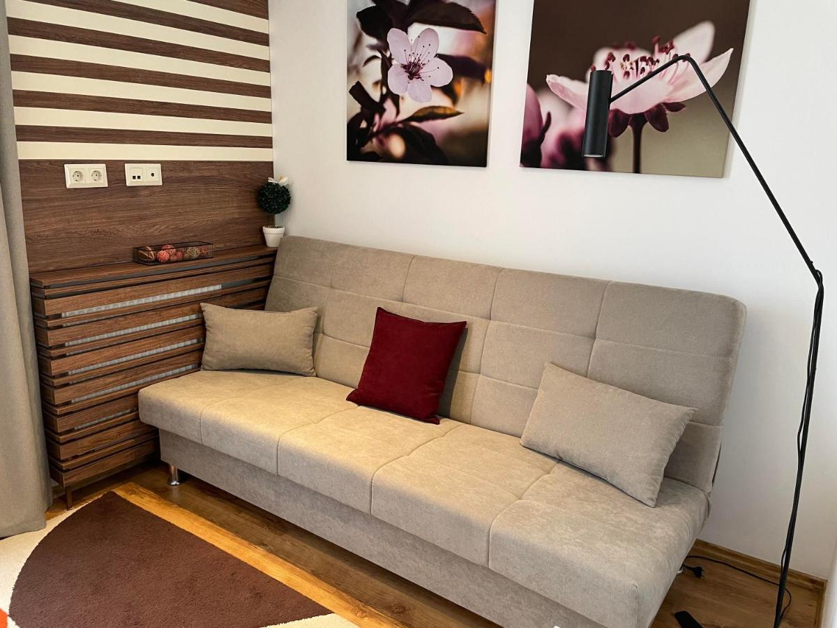 Doczy Private Apartment Дебрецен Екстериор снимка