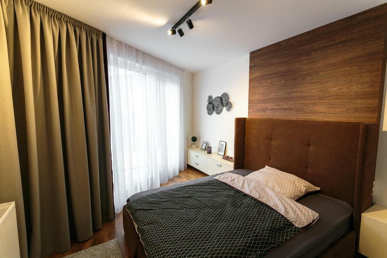 Doczy Private Apartment Дебрецен Екстериор снимка