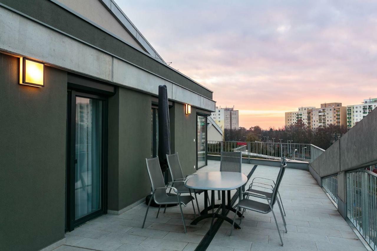 Doczy Private Apartment Дебрецен Екстериор снимка