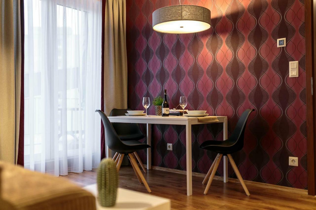 Doczy Private Apartment Дебрецен Екстериор снимка