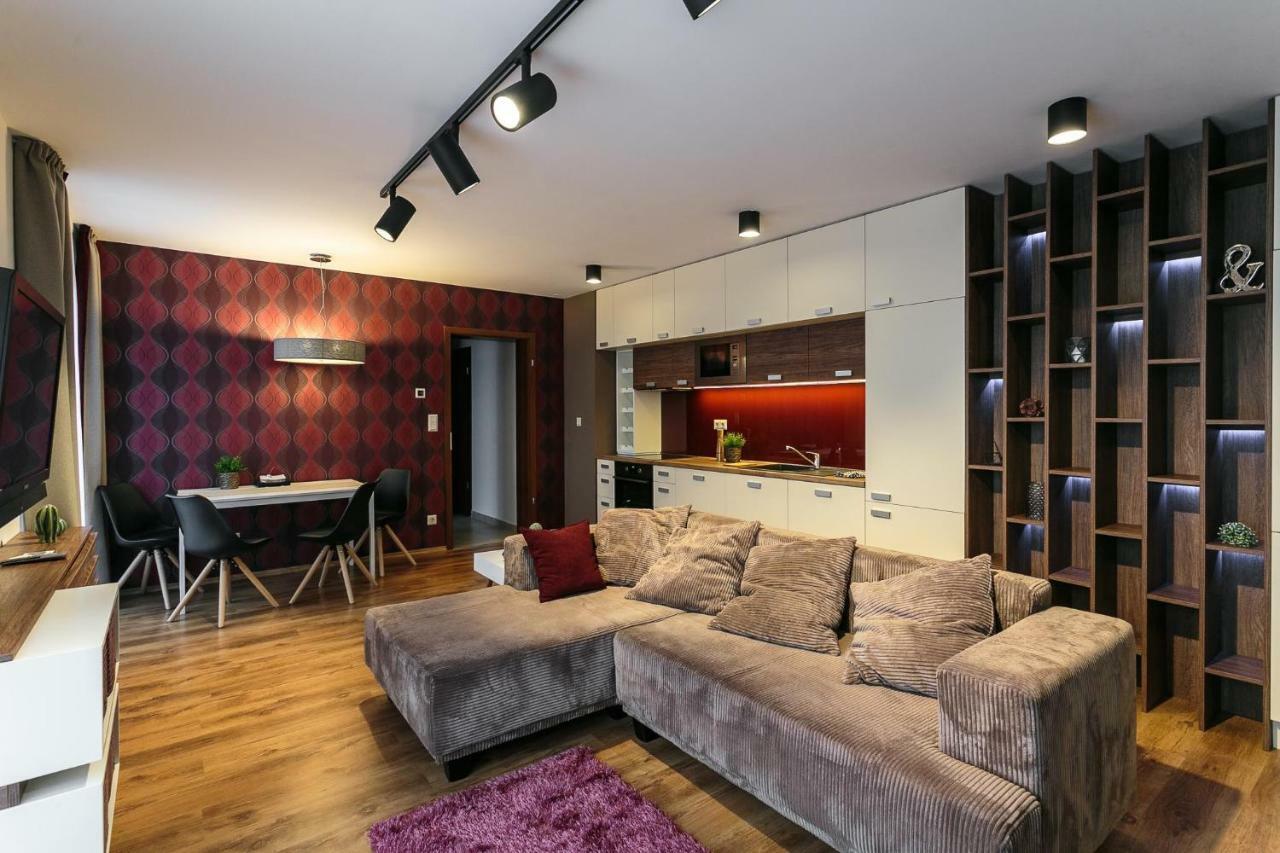 Doczy Private Apartment Дебрецен Екстериор снимка